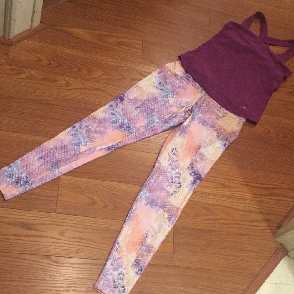 Workout out outfit mermaid leggings and purple top